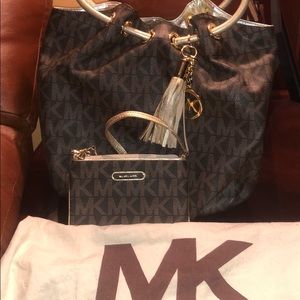 Michael Kors purse and wallet combo